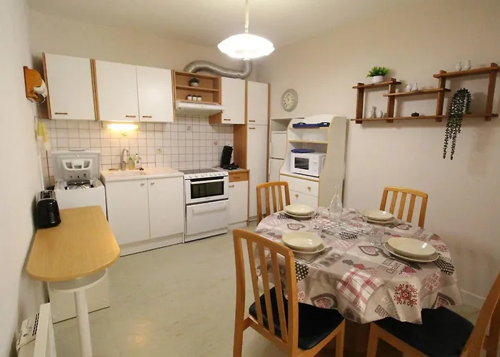 Luchon Centre - 2 Pieces - 4 Pers - Animaux Ok - Fr-1-313-247 Bagneres-de-Luchon